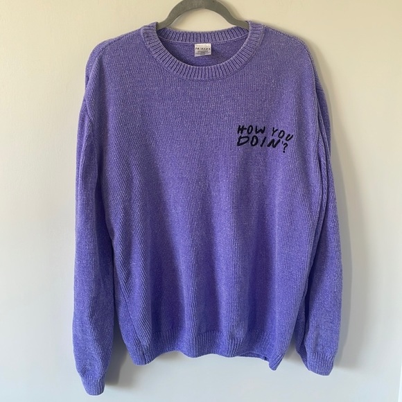 FRIENDS Tops - Friends “How You Doin’” Chenille Crewneck Pullover Sweater in Purple Size Large